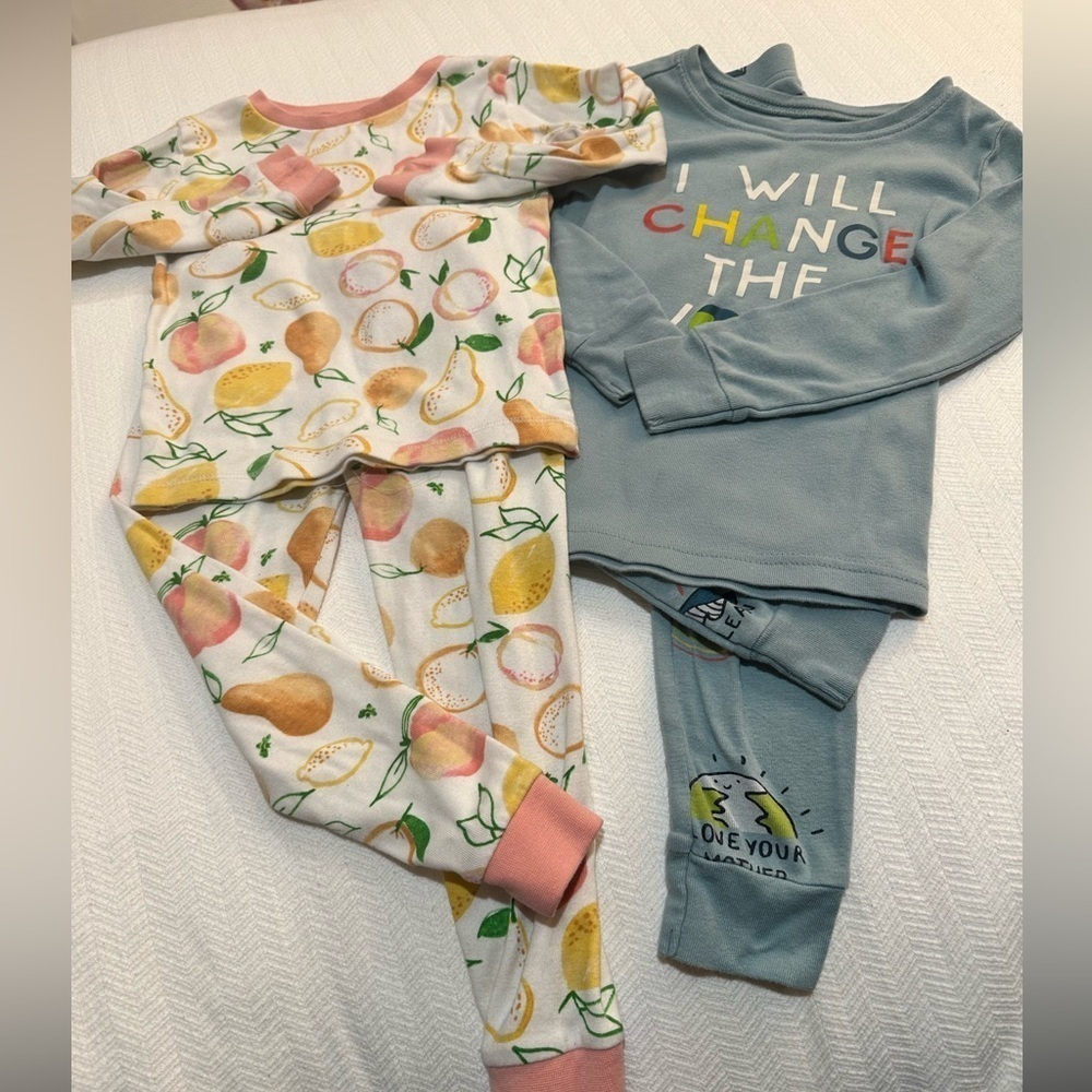 Burt’s Bees and Old Navy Bundle Three Toddler Pajamas 4T  100% cotton
